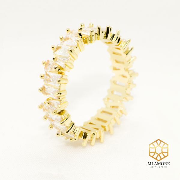 Anillo zirconia y cobre dorado